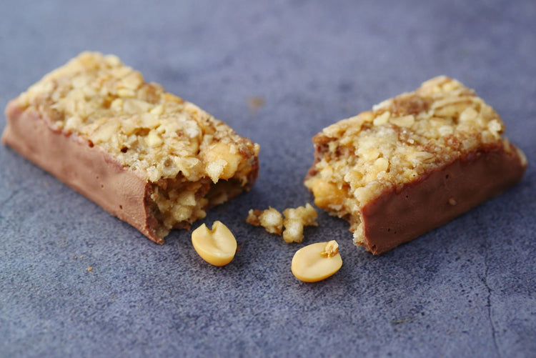 Barra de proteina con chocolate y nueces